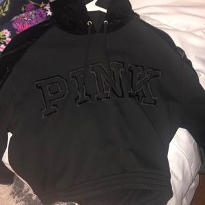 cropped hoodie